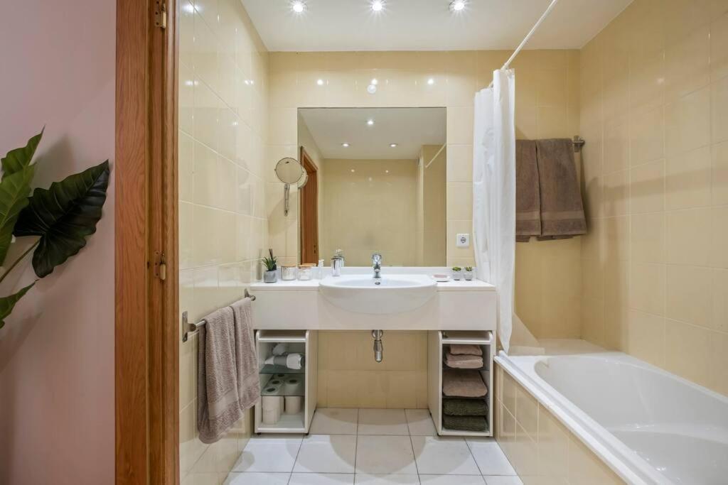 Super Cliff Apartment Фуншал Екстериор снимка